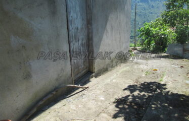 DEDELİ KÖYÜNDE İÇERİSİNDE EV OLAN 1 DÖNÜM ARAZİ