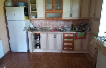 DEDELİ KÖYÜNDE İÇERİSİNDE EV OLAN 1 DÖNÜM ARAZİ