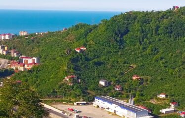 TEPEBAŞI MAHALLESİNDE HARİKA MANZARAYA SAHİP ARAZİ