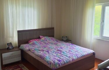 Bozcaali Mahallesinde 2 katlı komple bina ve 7,461 Dönüm Fındık Bahçesi