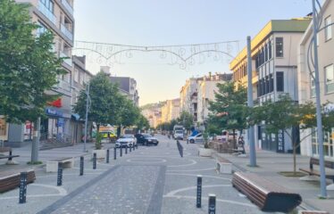 ÇARŞI MERKEZİNDE SATILIK KOMPLE BİNA