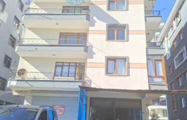BOZCAALİ MAHALLESİNDE CADDE ÜZERİNDE HASTANE VE FAKÜLTE  YOLU ÜZERİNDE SATILIK DÜKKAN
