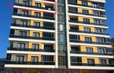 YEŞİLTEPEDE CADDE ÜZERİ HARİKA KONUM 3+1 SATILIK DAİRE