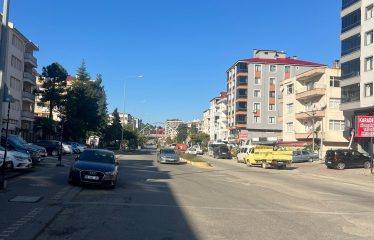 YEŞİLTEPEDE CADDE ÜZERİ HARİKA KONUM 3+1 SATILIK DAİRE