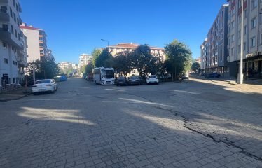 YEŞİLTEPEDE CADDE ÜZERİ HARİKA KONUM 3+1 SATILIK DAİRE