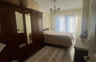 YEŞİLTEPEDE CADDE ÜZERİ HARİKA KONUM 3+1 SATILIK DAİRE
