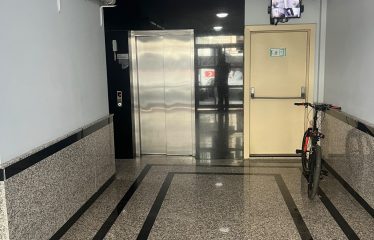 YEŞİLTEPEDE CADDE ÜZERİ HARİKA KONUM 3+1 SATILIK DAİRE